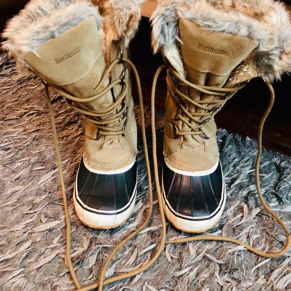 Suede boots